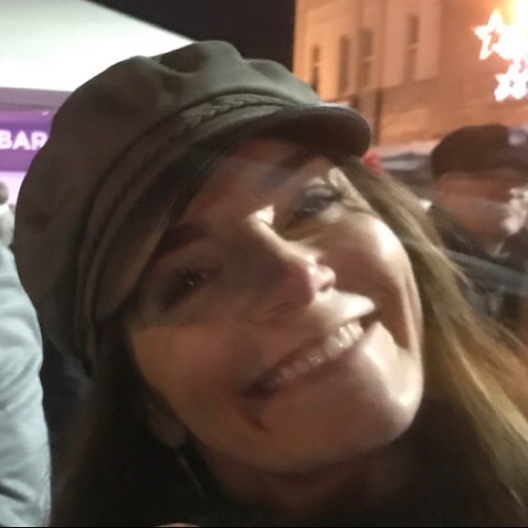 Lulu’s hat - Picture 4 of 4